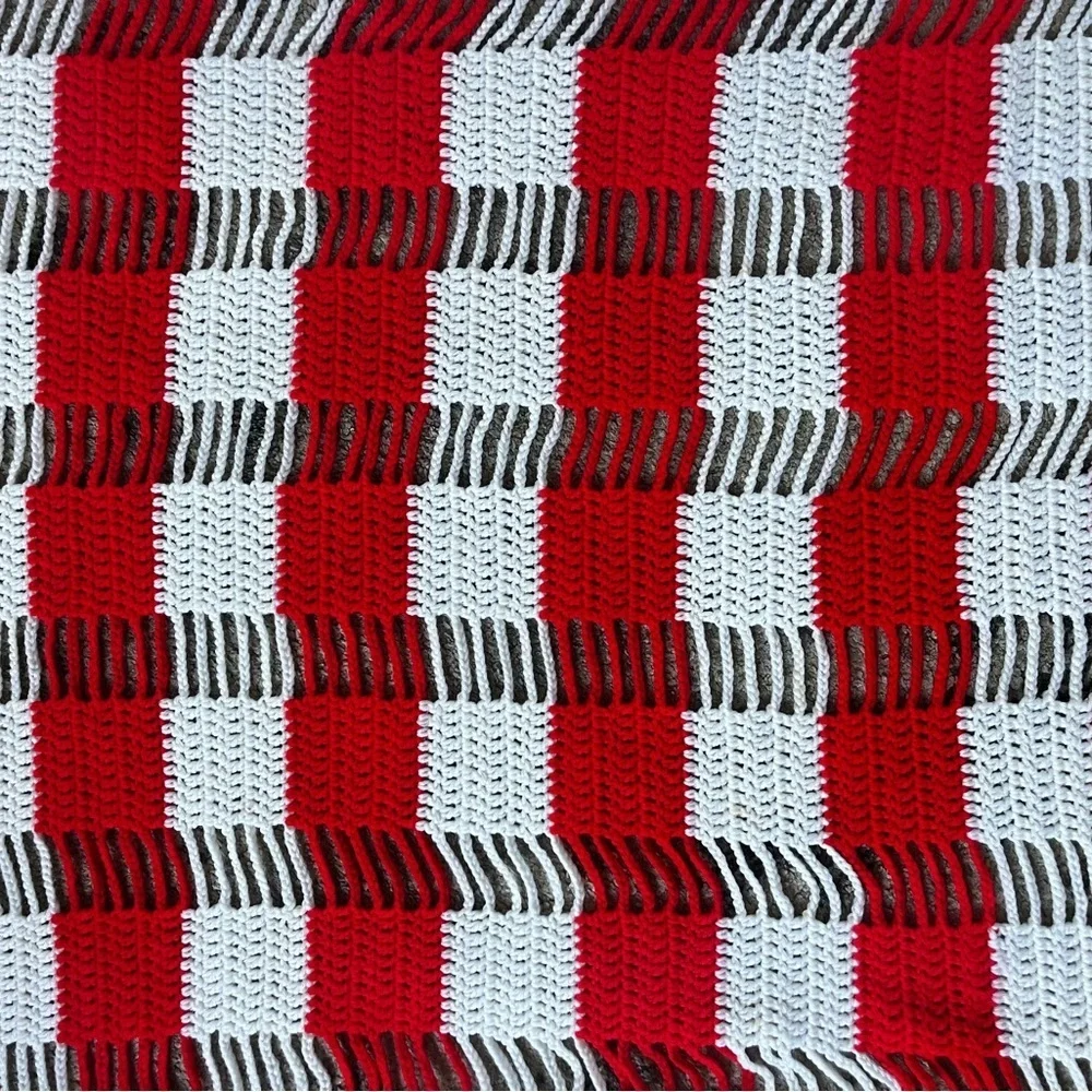 Cozy Red and White Knitted Throw Blanket